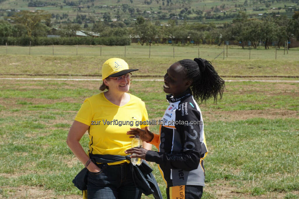 Eröffnung des Run2gether- Kiambogo Primary School – Stadium, © Run2gether (07.01.2015) 