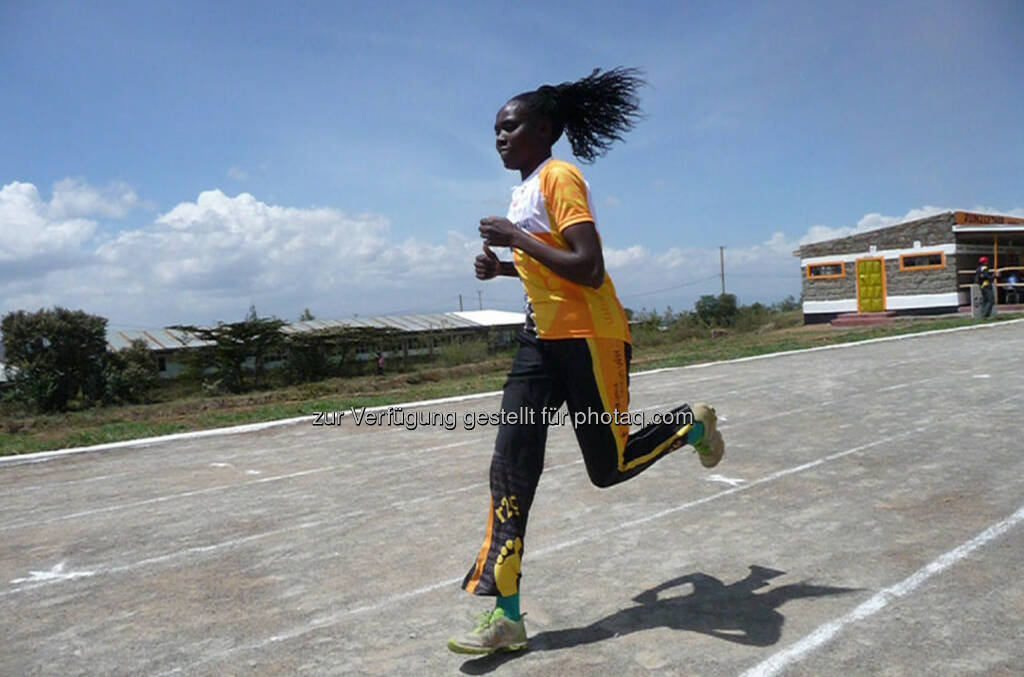 Eröffnung des Run2gether- Kiambogo Primary School – Stadium, © Run2gether (07.01.2015) 