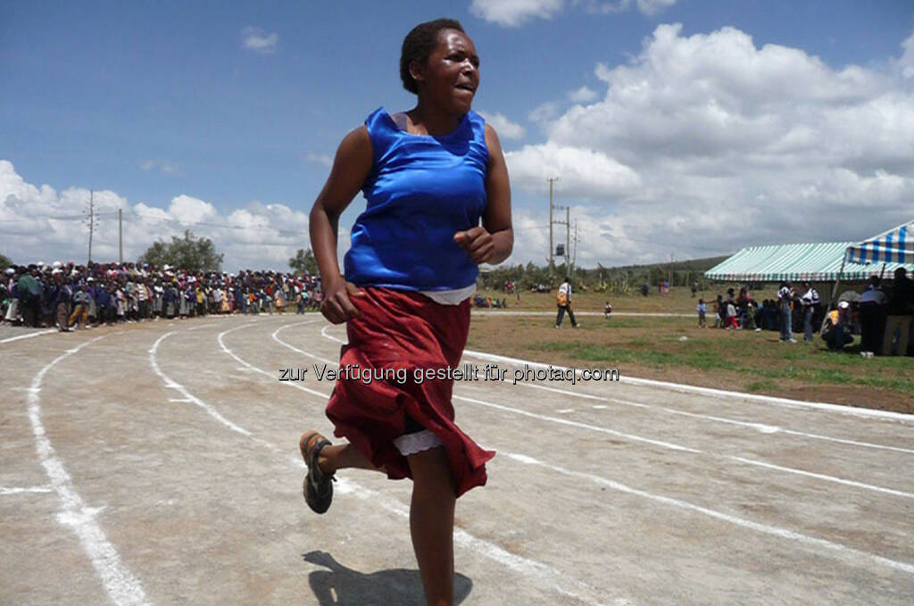 Eröffnung des Run2gether- Kiambogo Primary School – Stadium, © Run2gether (07.01.2015) 