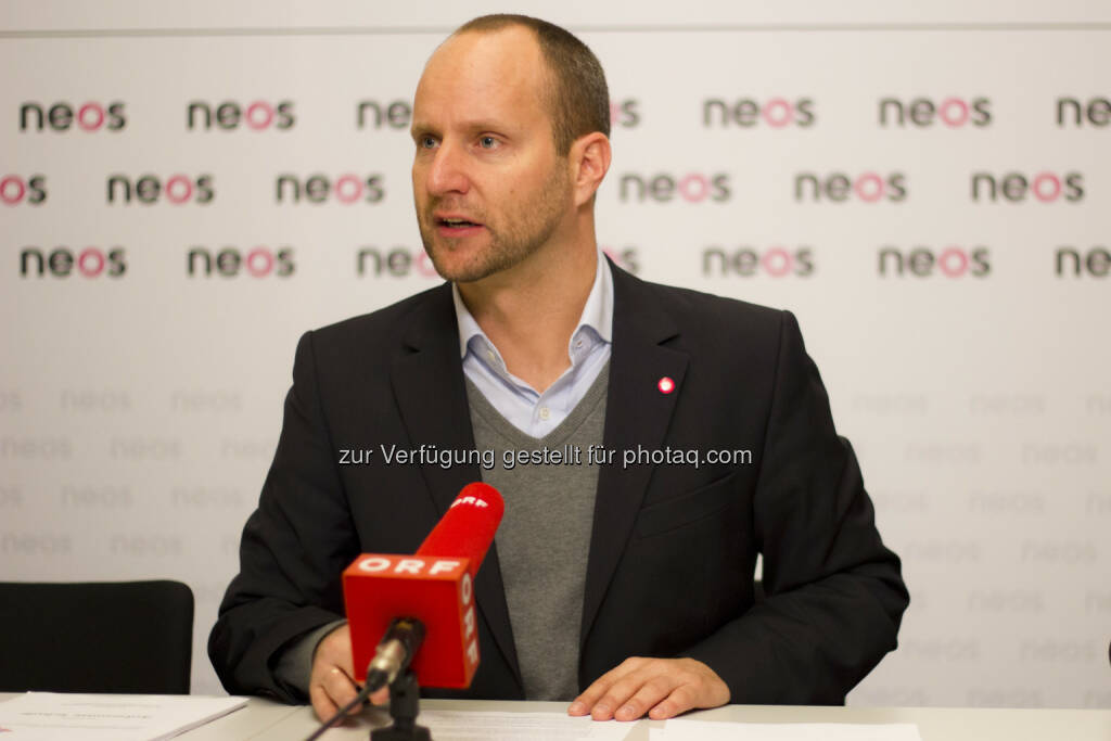 Matthias Strolz (Neos) : Schüler in den Niederlanden profitieren von den Freiheiten, die den Schulen gewährt werden (Bild: Neos) (09.01.2015) 