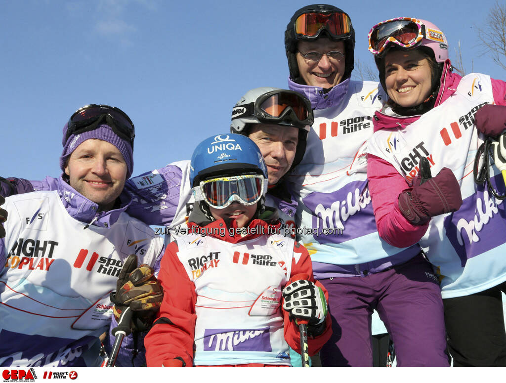 Urs Peter Schmidt, Robin Hoeflehner, Gerhard Neumayer, Andreas Kutil und Pernilla Wiberg. Foto: GEPA pictures/ Hans Simonlehner, © GEPA/Sporthilfe (10.02.2013) 