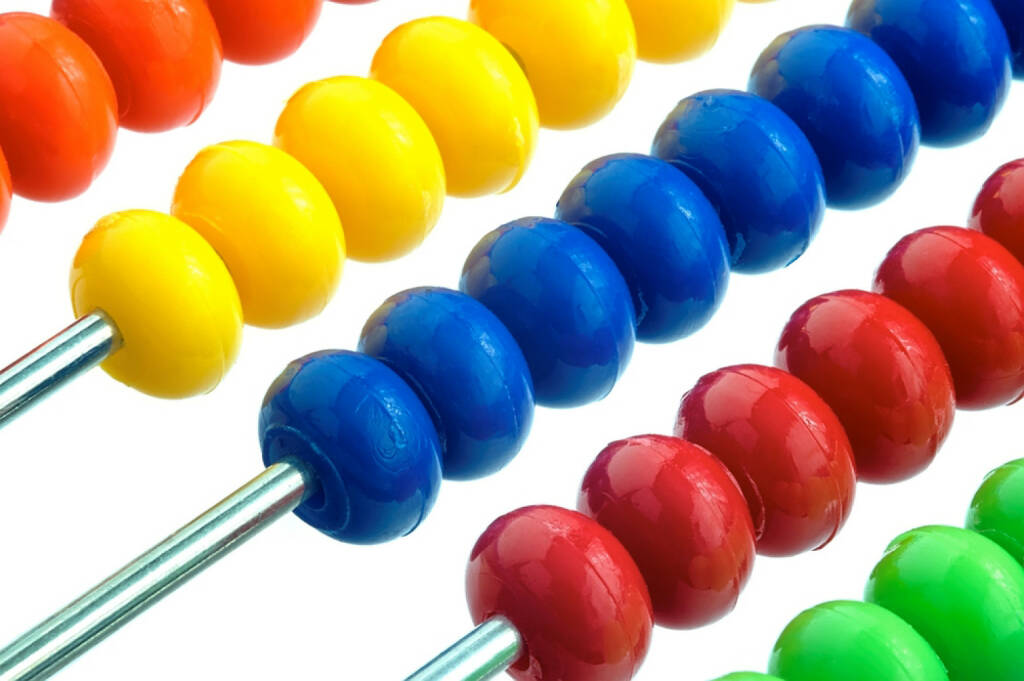 Innovation, Idee, neu, Erfindung, Erneuerung, Rechenschieber, http://www.shutterstock.com/de/pic-184499246/stock-photo-abacus-of-many-colorful-beads-on-white-background.html, © www.shutterstock.com (12.01.2015) 