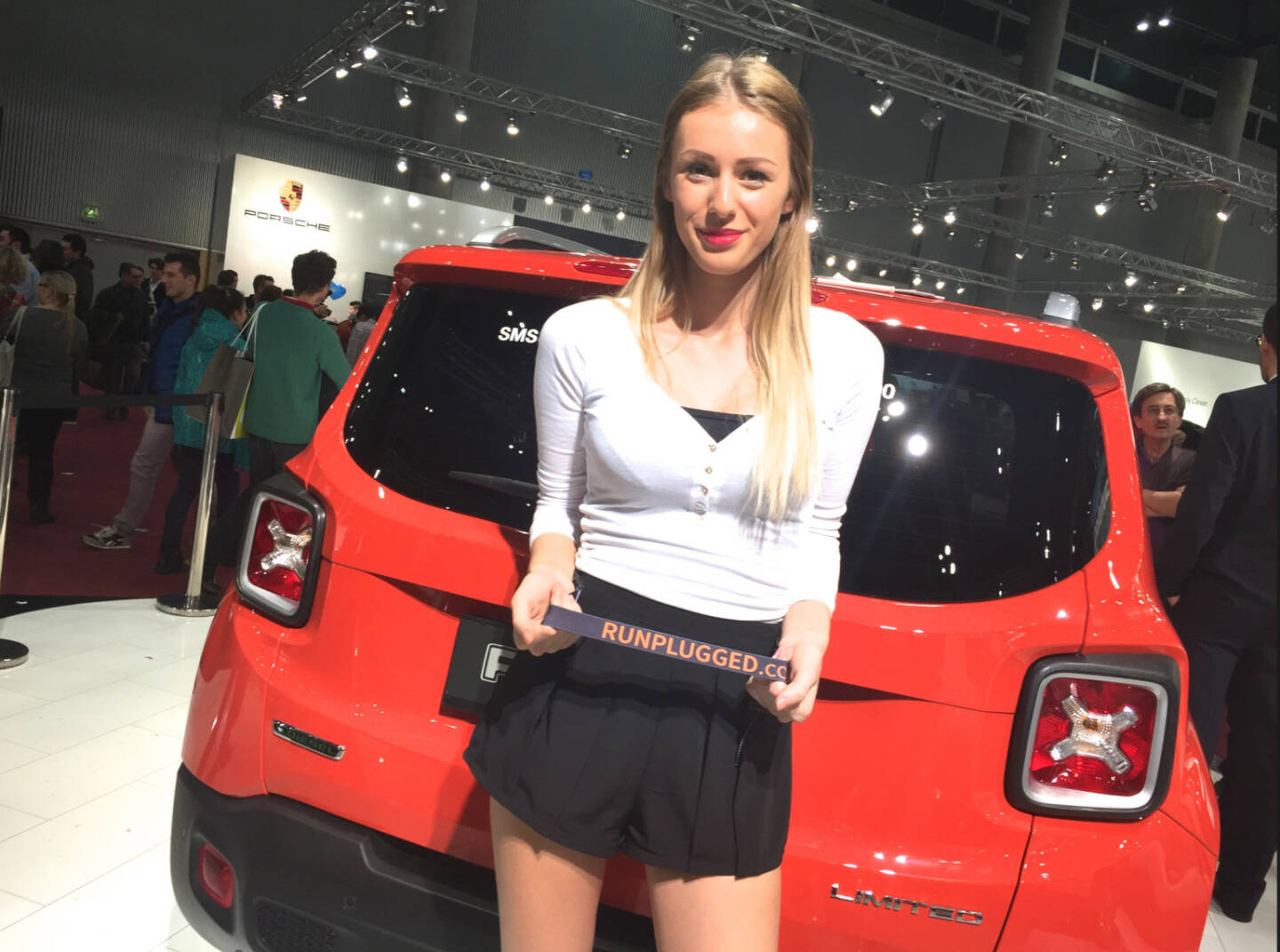 Runplugged Laufgurt , siehe weitere Handypics Auto- und Ferienmesse Wien http://photaq.com/page/index/1696 