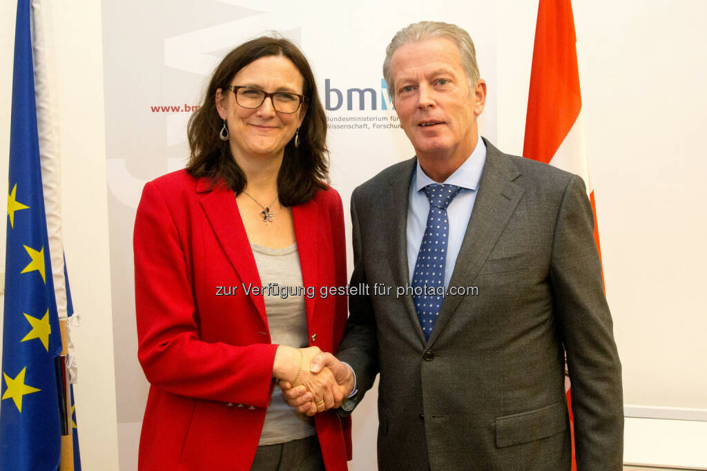 EU-Handelskommissarin Cecilia Malmström, Vizekanzler, Wirtschaftsminister Mitterlehner - Mitterlehner zu TTIP: Gut gemachte Handelsabkommen stärken Exportland Österreich (Bild: photonews.at/Georges Schneider, BMWFW), © Aussender (20.01.2015) 