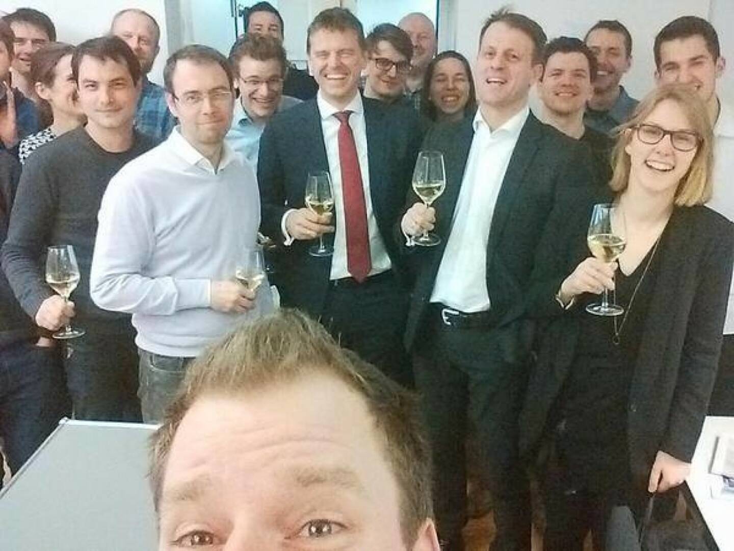 Veit Dengler, Michael Fleischhacker & Co. starten nzz.at ; Bild mit freundlicher Genehmigung von Rudi Fußi (derjenige ganz vorne)