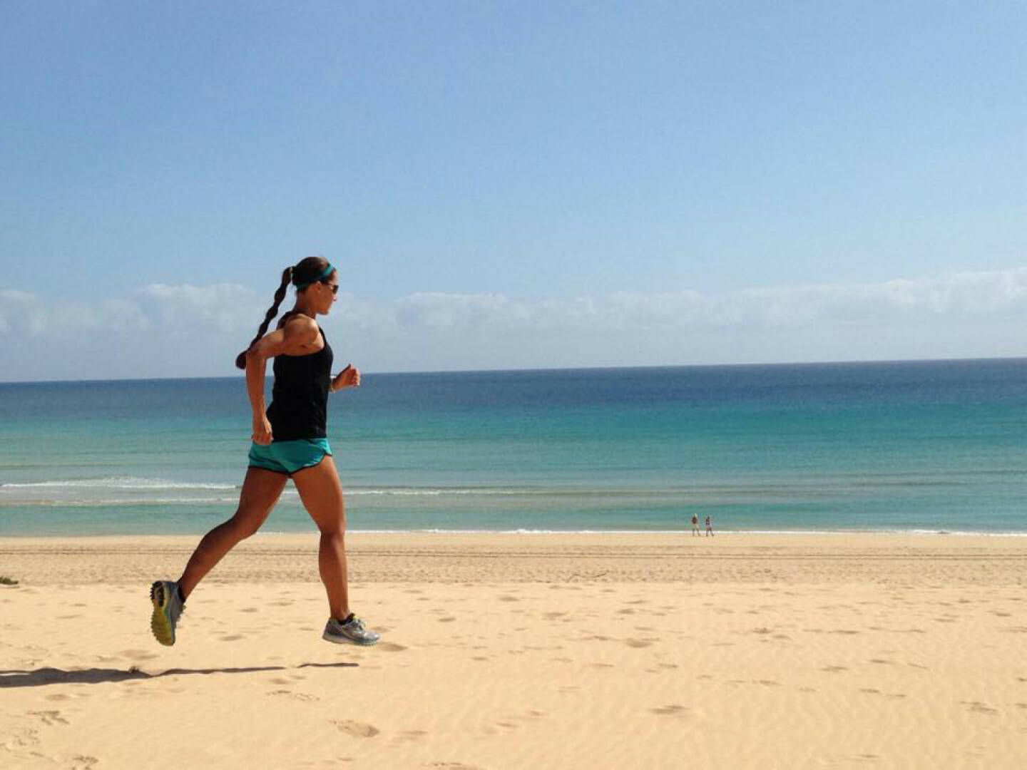 : Liebe Grüße von einem der schönsten Orte hier in Fuerteventura! 
Also ich bin wirklich froh, dass ich gerade auf Sand statt auf Schnee laufe. https://www.facebook.com/?fref=photo
