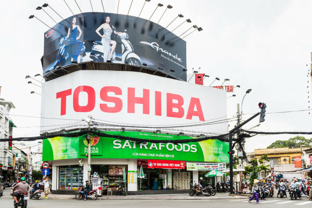 Toshiba, <a href=http://www.shutterstock.com/gallery-1070501p1.html?cr=00&pl=edit-00>Anton_Ivanov</a> / <a href=http://www.shutterstock.com/editorial?cr=00&pl=edit-00>Shutterstock.com</a>, Anton_Ivanov / Shutterstock.com, © www.shutterstock.com (03.02.2015) 