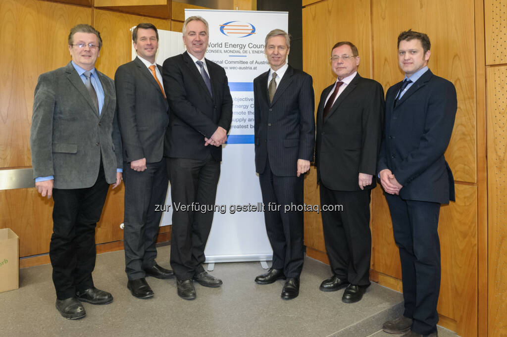 Univ. Prof. Heinz Stiegler, TU Graz, Univ. Prof. Horst Bischof, Vizerektor Forschung TU Graz, Univ. Prof. Karl Rose, Senior Fellow des World Energy Council, GD-Stv. Johann Sereinig, Präsident des World Energy Council Austria, Robert Kobau, Geschäftsführer des World Energy Council Austria,  Udo Bachhiesl, TU Graz: WEC Austria: Die Energiepolitik steckt global in einem „Trilemma“, © Aussendung (11.02.2015) 