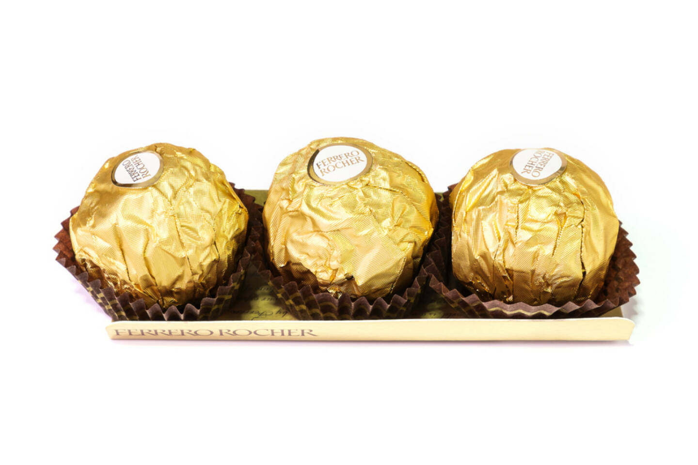 Ferrero Rocher, Schokolade, Süsses, süß, <a href=http://www.shutterstock.com/gallery-1803218p1.html?cr=00&pl=edit-00>Panya7</a> / <a href=http://www.shutterstock.com/editorial?cr=00&pl=edit-00>Shutterstock.com</a>, Panya7 / Shutterstock.com