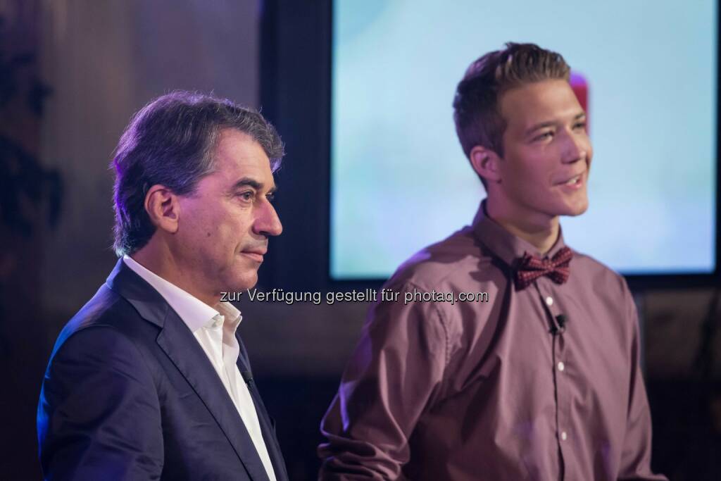 Thomas Kozlowski mit Stefan Pierer bei der Präsentation von Timelack (C) Manuel Tauber-Romieri, © Puls 4 (24.02.2015) 