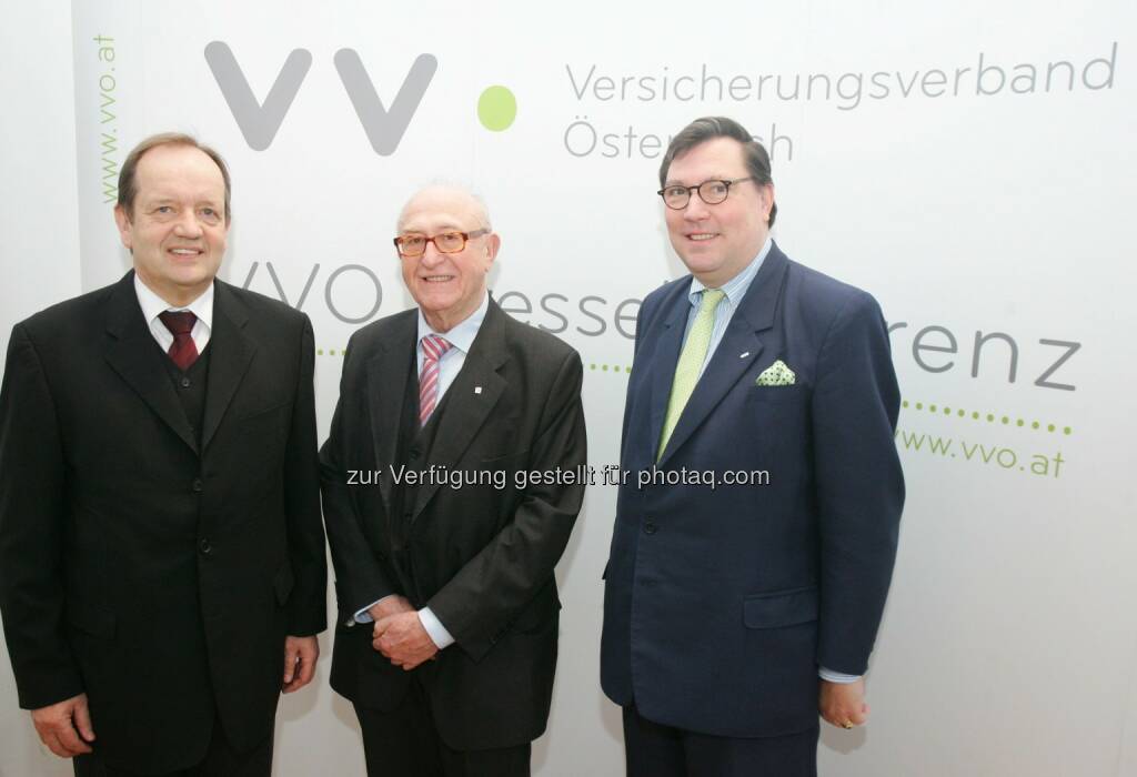 Othmar Ederer (VVO-Vizepräsident), Günter Geyer (VVO-Präsident) und Louis Norman-Audenhove (Generalsekretär des österreichischen Versicherungsverbandes VVO): Verband der Versicherungsunternehmen Österreichs: Die österreichische Versicherungswirtschaft: Die vorläufigen Zahlen 2014 und eine erste Prognose 2015, © Aussender (26.02.2015) 