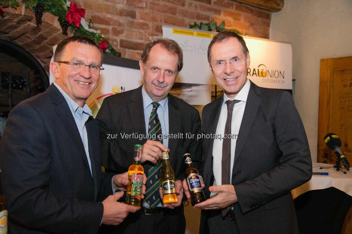 Brau Union Österreich Geschäftsführer Marketing Andreas Stieber, Brau Union Österreich Generaldirektor Markus Liebl, Brau Union Österreich Geschäftsführer Geschäftsfeld Gastronomie  Andreas Hunger:  Brau Union Österreich 2014: Absatz- und Umsatzplus, Startschuss für weltweit erste „Grüne Großbrauerei“