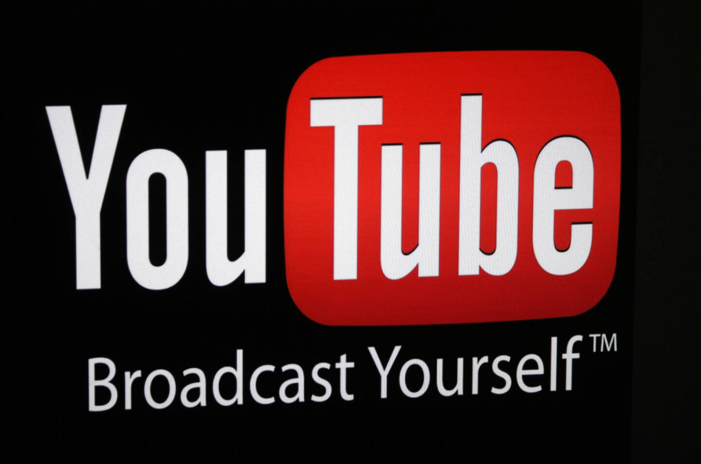 YouTube, logo, Braodcast Yourself(tm) <a href=http://www.shutterstock.com/gallery-320989p1.html?cr=00&pl=edit-00>360b</a> / <a href=http://www.shutterstock.com/editorial?cr=00&pl=edit-00>Shutterstock.com</a>