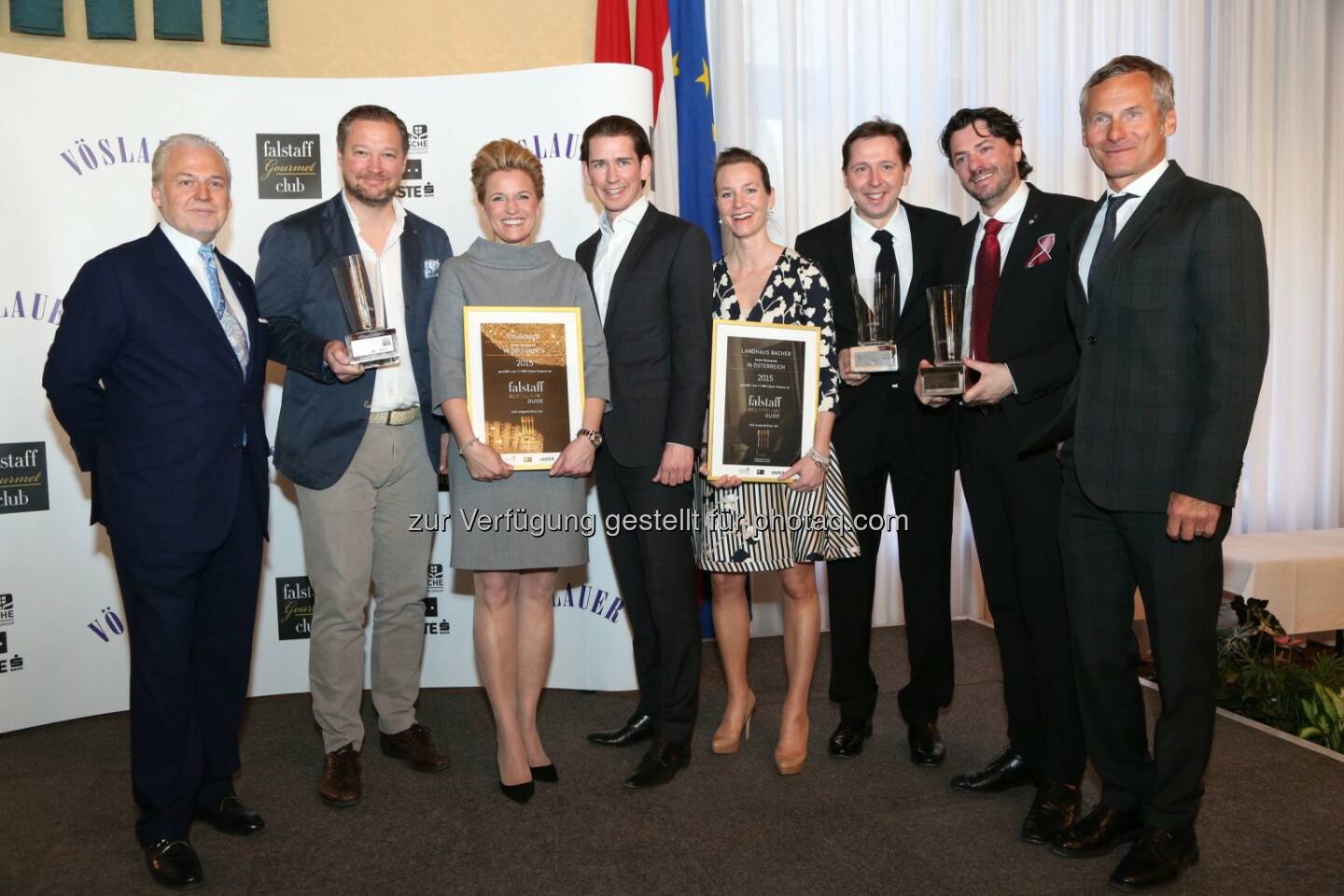 Wolfgang Rosam (Falstaff Herausgeber), Andreas Döllerer (Restaurant Döllerer´s), Birgit Reitbauer (Steirereck), Außenminister Sebastian Kurz, Susanne Bacher-Dorfer (Landhaus Bacher), Heinz Reitbauer (Steirereck), Thomas Dorfer (Landhaus Bacher), Dr. Alfred Hudler (Vorstandsvorsitzender Vöslauer): Falstaff Verlags GmbH: Falstaff Restaurantguide 2015