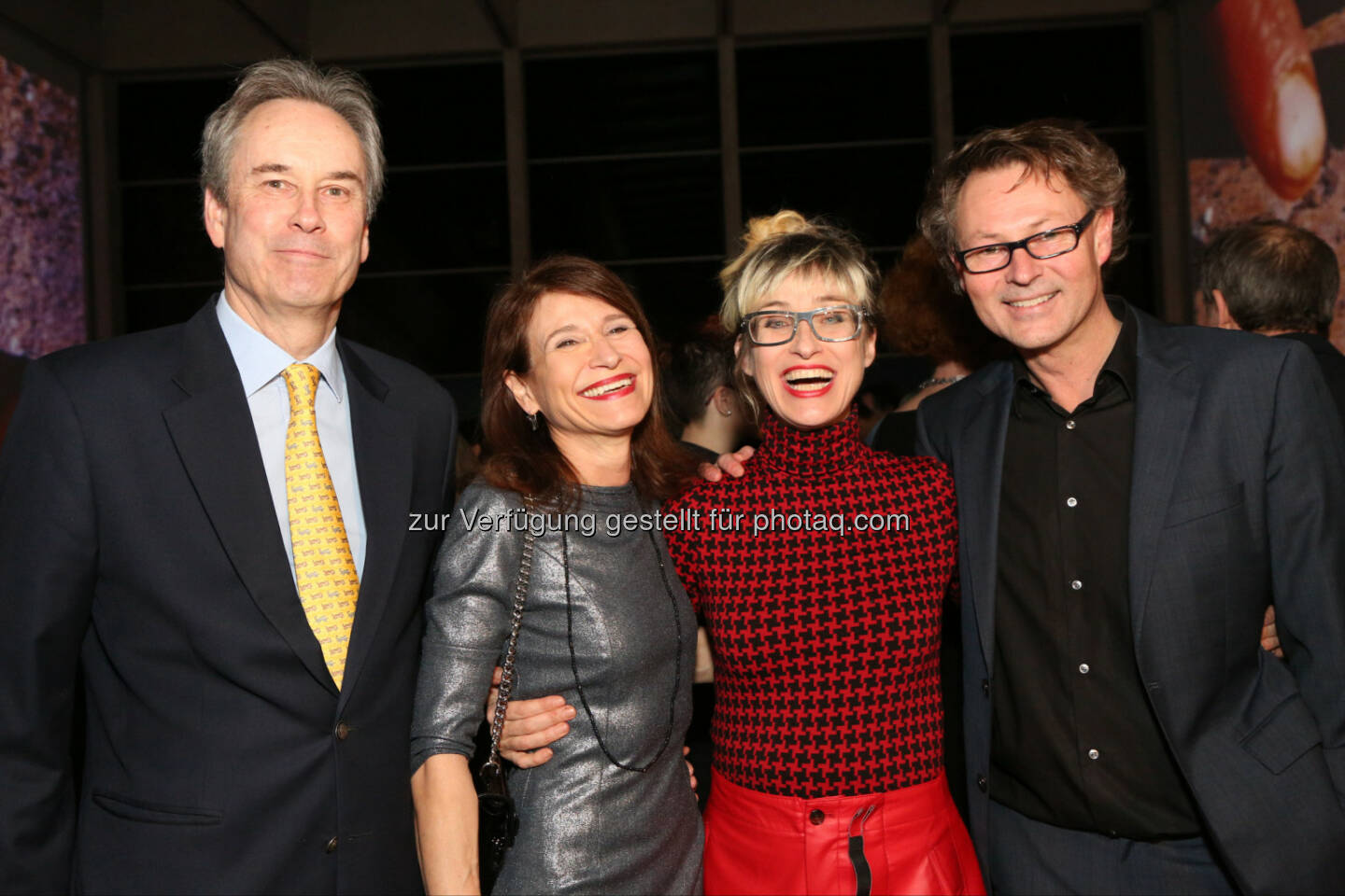 Christoph Bubb (Schweizer Botschafter in Österreich), Regula Bubb, Pipilotti Rist (Künstlerin), Hans-Peter Wipplinger (Direktor Kunsthalle Krems und Kurator): Kunsthalle Krems: Pipilotti Rist in der Kunsthalle Krems