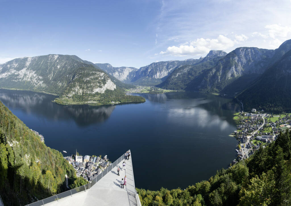 Salzwelten-Hallein-Hallstatt-Altaussee: Frühstart am Hallstatt Skywalk Welterbeblick, © Aussender (24.03.2015) 