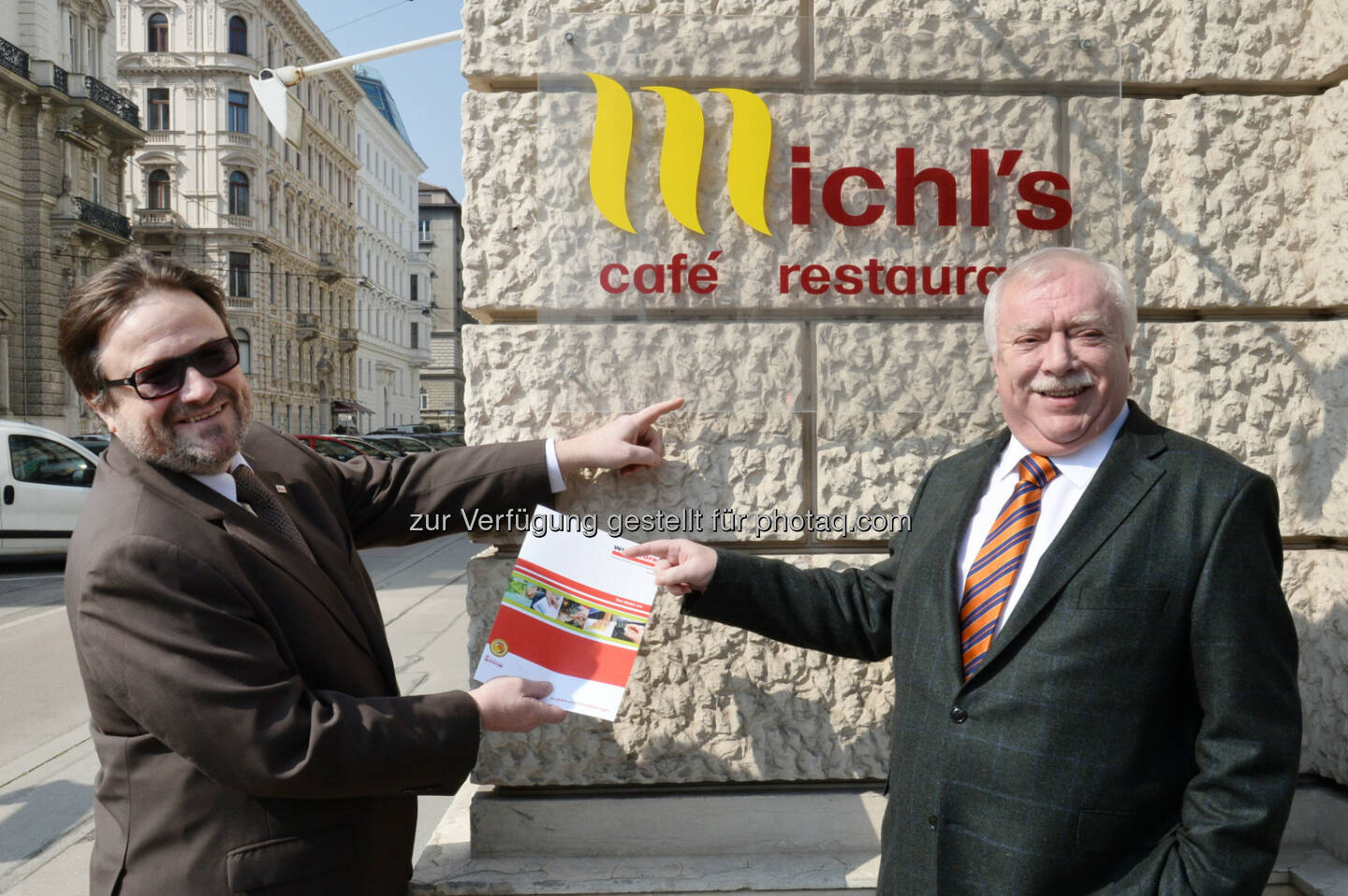 Namenspatron Michael Häupl mit Wien Work-Geschäftsführer Wolfgang Sperl: WienWork: 10 Jahre Michl's café. restaurant. catering. social club