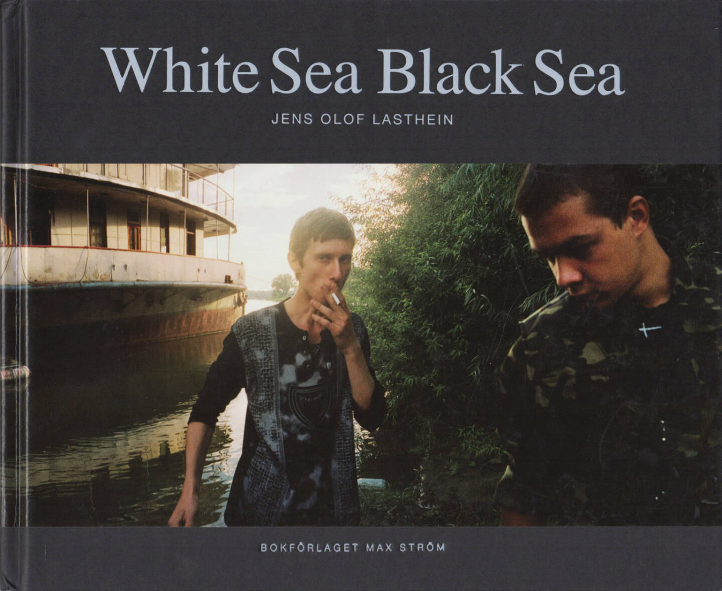 Jens Olof Lasthein - White sea Black sea, Max Ström 2008, Cover - http://josefchladek.com/book/jens_olof_lasthein_-_white_sea_black_sea