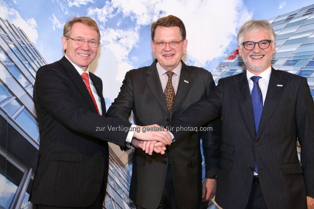 Klaus Peter Fouquet (Bosch Österreich Chef ab 1.4.2015), Uwe Raschke (Geschäftsführer Robert Bosch GmbH Stuttgart), Klaus Huttelmaier (Bosch Österreich Chef) Empfang anlässlich Vorstandswechsel Robert Bosch AG, Wien (Bild: Bosch/APA-Fotoservice/Schedl), © Aussender (30.03.2015) 