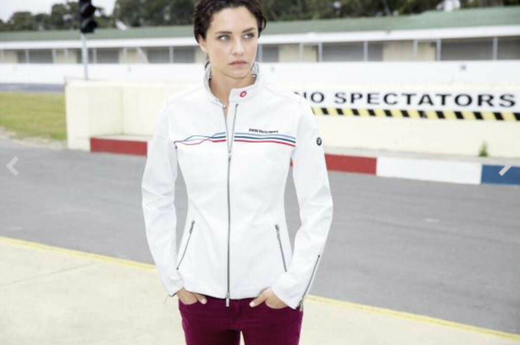 BMW Motorsport Collection. Motorsport Softshelljacke. Für Damen in Weiß (03/2015), © Aussendung (31.03.2015) 