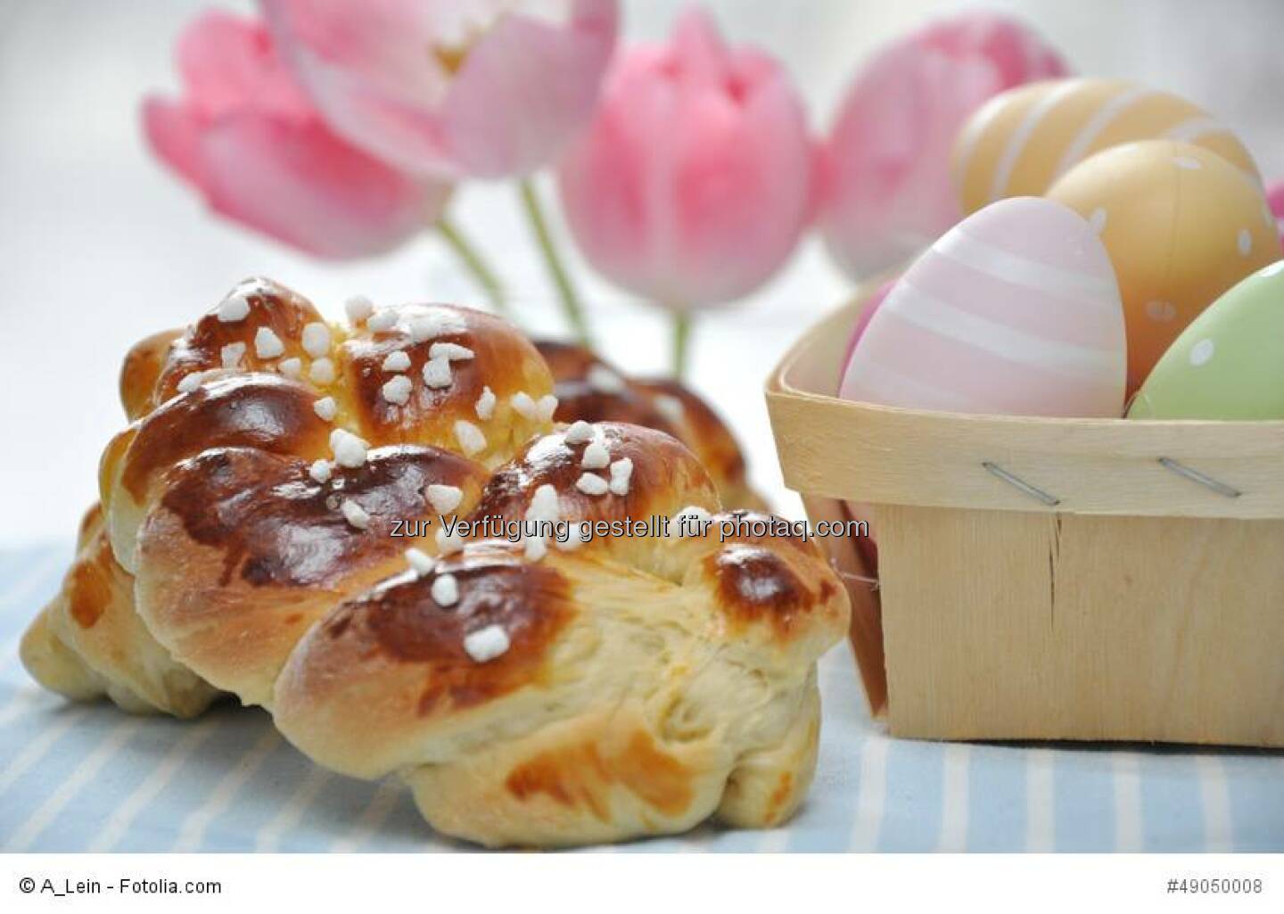 Ein frohes Osterfest wünscht AGRANA! 
Wissen Sie eigentlich, dass AGRANA auch bei Ihrem Osterfest dabei ist? Mit dem Zucker am Osterstriezel, der Stärke in der Glückwunschkarte sowie der Fruchtzubereitung im Oster-Dessert! 
-----------------------------------------------------------------------------------
Happy Easter wishes AGRANA!
Do you know, that AGRANA is also present at your Easter ? With the sugar on the Easter-plaited-bun, the starch in the greeting card and also with the fruit preparation in the Easter-dessert!  Source: http://facebook.com/AGRANA.Group