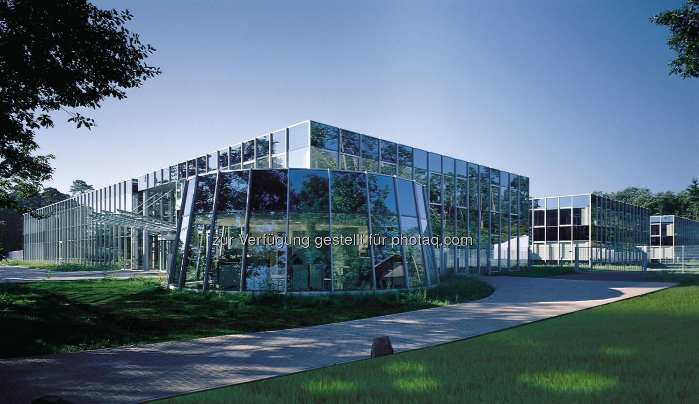 Singulus Gebäude (Bild: Singulus - http://www.singulus.de/de/presse/bildarchiv.html )