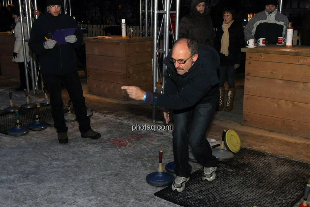 Franz Gschiegl - Eisstockschiessen mit der Erste Immobilien KAG , © Herbert Gmoser für finanzmarktfoto.at (21.02.2013) 