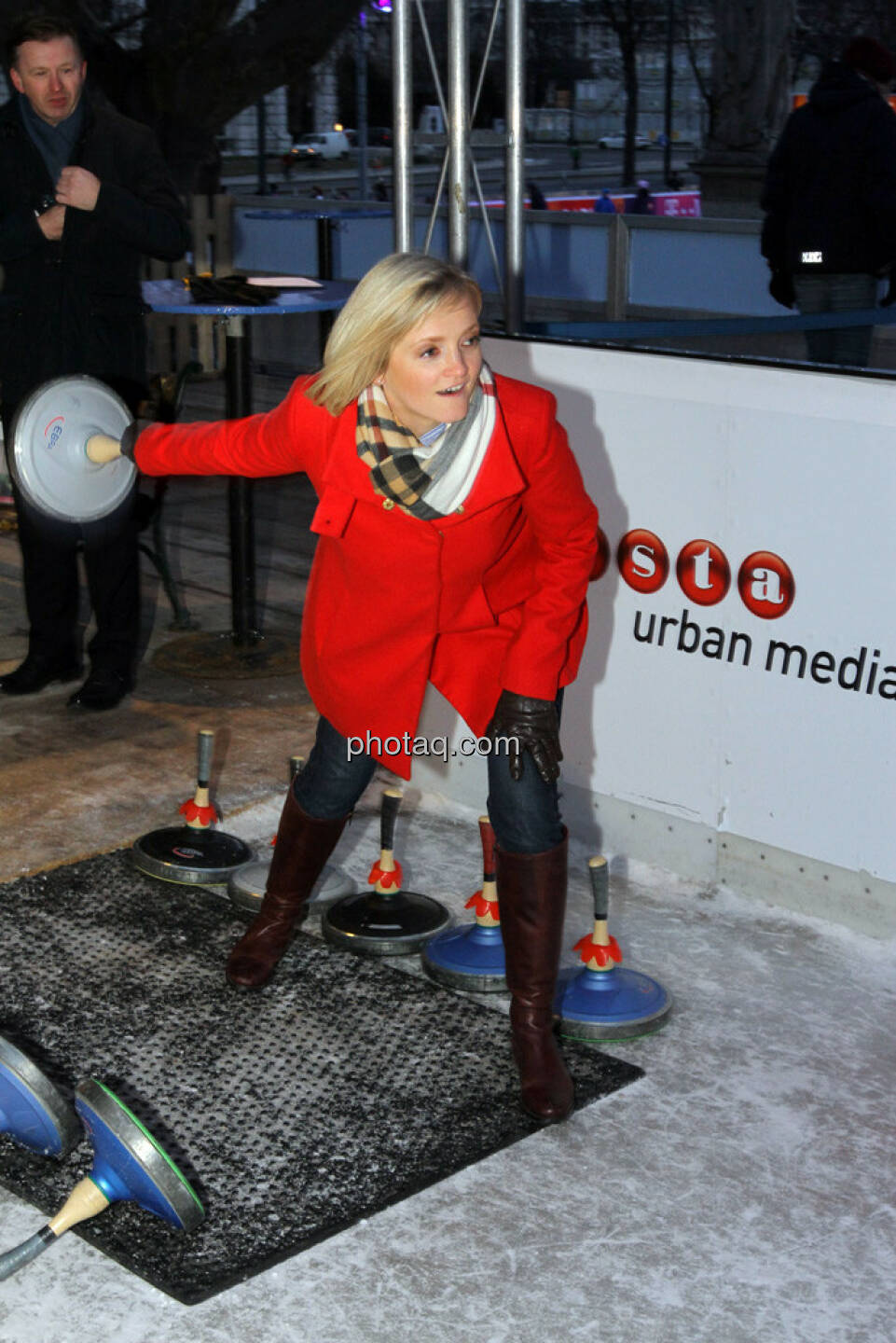 Ursula Sedunko (littleBear - Wirtschaftsfilm und Kommunikation) - Eisstockschiessen mit der Erste Immobilien KAG 