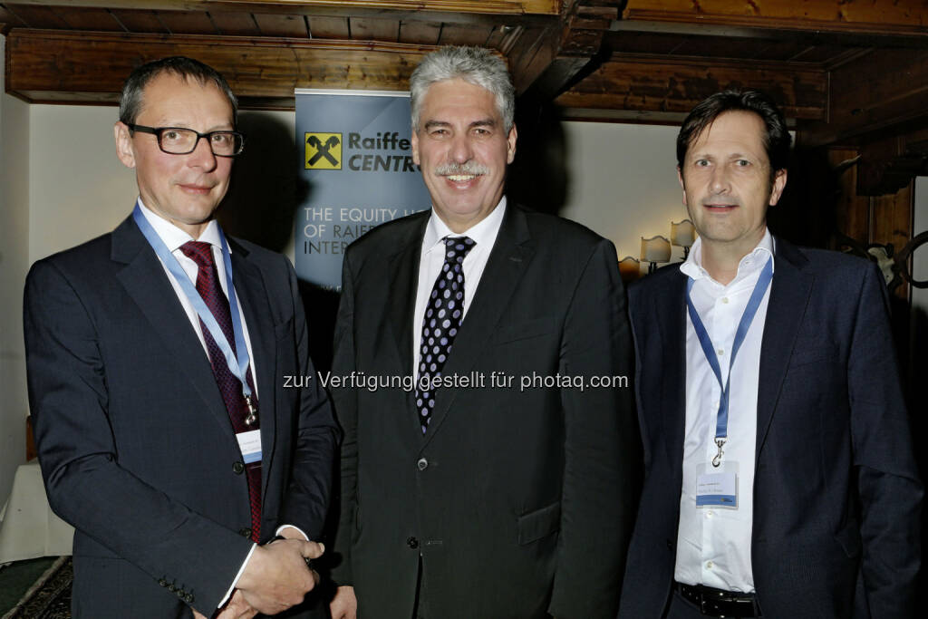 Wilhelm Celeda (CEO Raiffeisen Centrobank),Hans Jörg Schelling (österreichischer Finanzminister), Markus Kirchmair (Vorstand Raiffeisen Centrobank). Fotocredit: Raiffeisen Centrobank AG (RCB) (16.04.2015) 