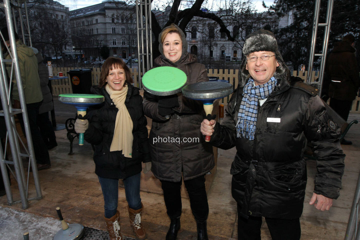 Eveline Gratzer, Regina Haberhauer, Dieter Kerschbaum - Eisstockschiessen mit der Erste Immobilien KAG 