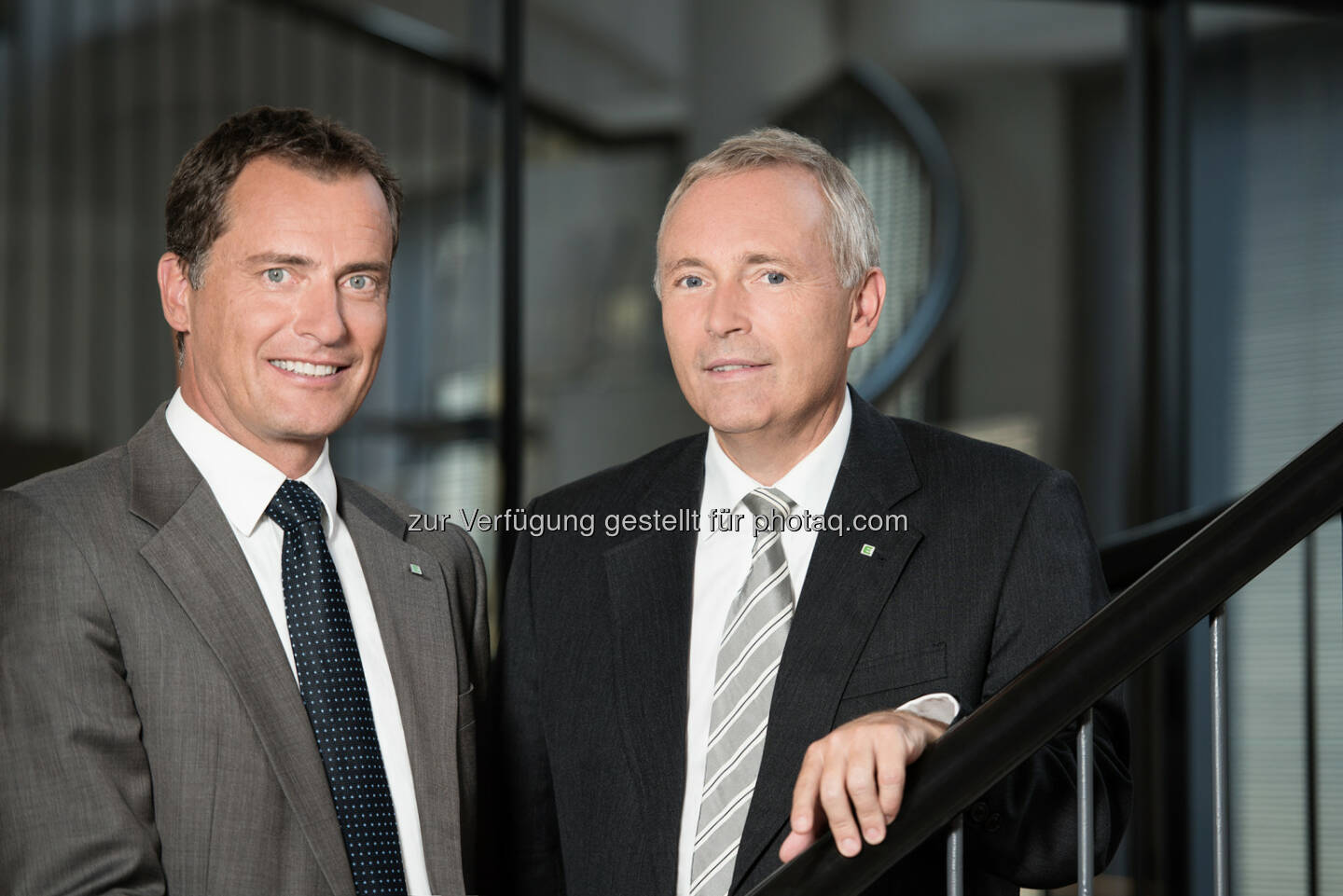 Vorstandssprecher Christian Purrer (re.) und Vorstandsdirektor Olaf Kieser legen Bilanz 2014 der Energie Steiermark vor.