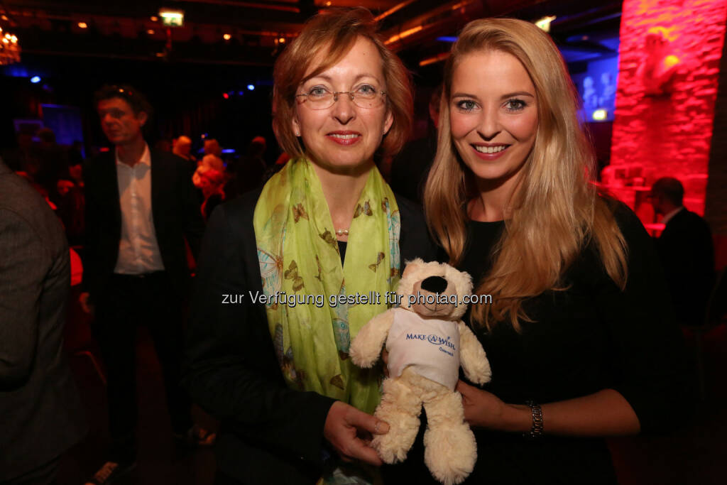 M-A-W Präsidentin Doris Regele und Ex-Miss Austria Christine Reiler, © Conny de Beauclair (21.04.2015) 