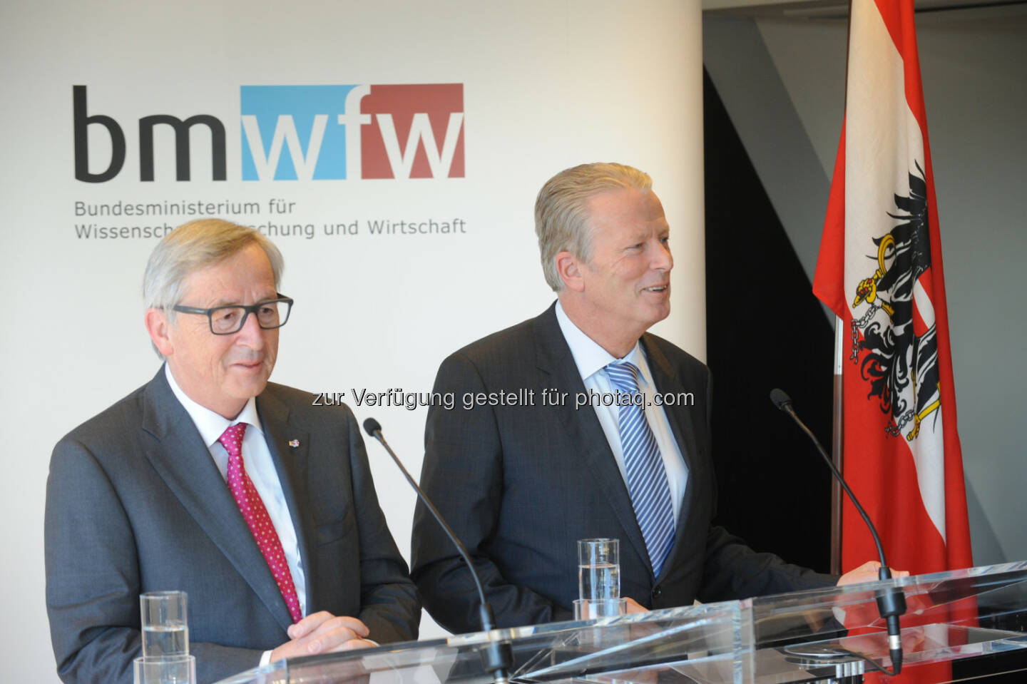 EU-Kommissionspräsident Jean-Claude Juncker und Vizekanzler Mitterlehner, Bundesministerium für Wissenschaft, Forschung und Wirtschaft: Juncker-Besuch bei Mitterlehner: EIB wählt Projekte des Investitionsfonds aus