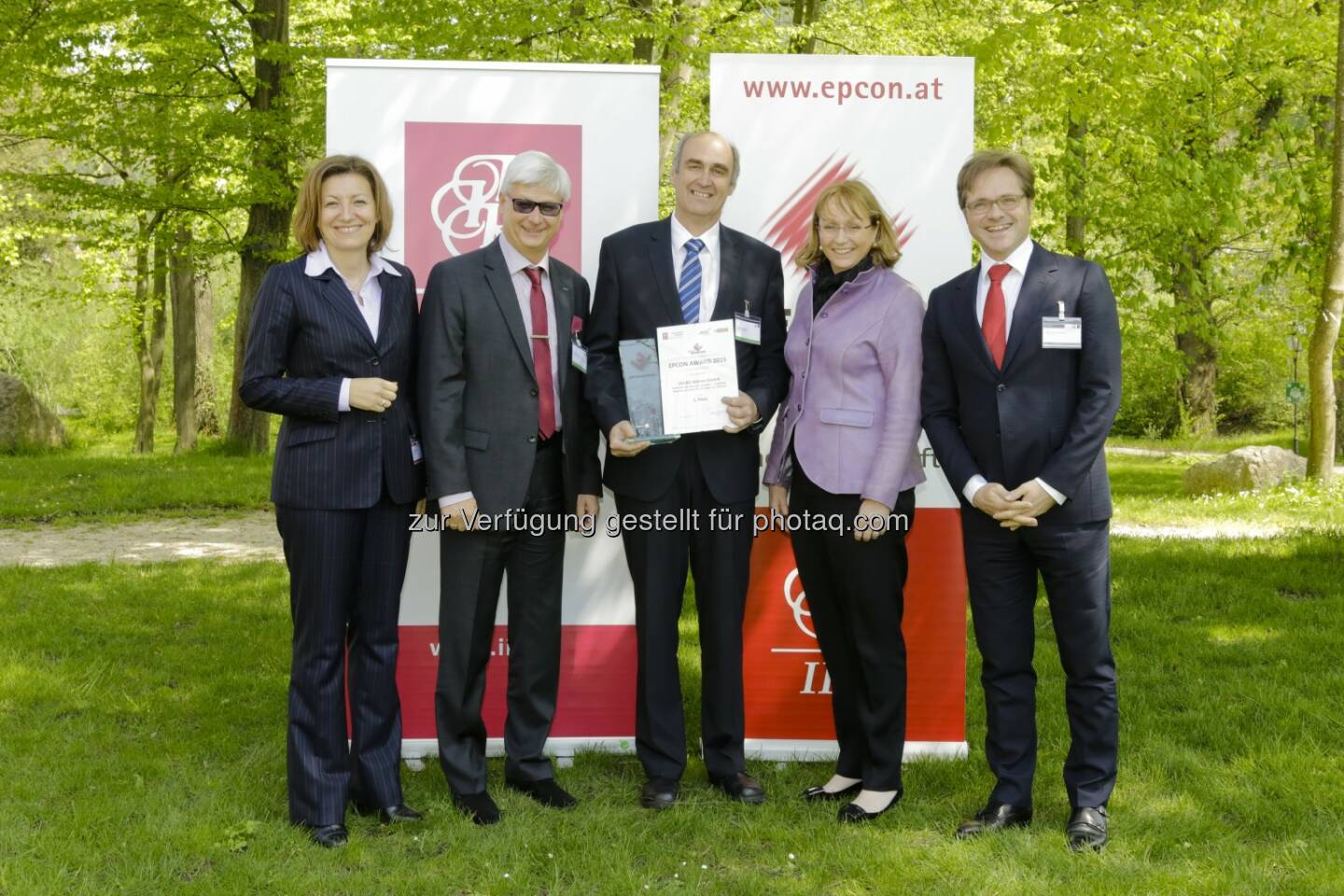 Susanna Zapreva, Geschäftsführerin Wien Energie; Manfred Freitag, Vorstand Kelag; Günther Stückler, Geschäftsführer, Kelag Wärme; Ulrike Baumgartner-Gabitzer, Vorstandsvorsitzende APG; Manfred Hämmerle, IIR: IIR GmbH: Gewinner des Epcon Award 2015: Kelag Wärme GmbH