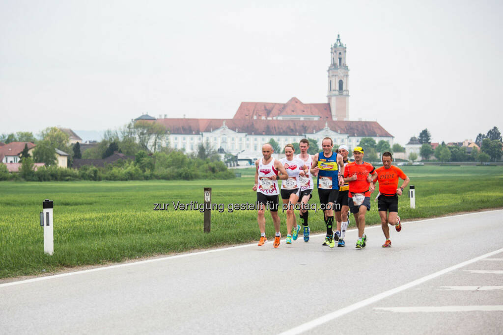Participants compete during the Wings for Life World Run in lower Austria, Austria on May 3, 2015. // Philipp Greindl for Wings for Life World Run // Please go to www.redbullcontentpool.com for further information. // , © © Red Bull Media House (04.05.2015) 