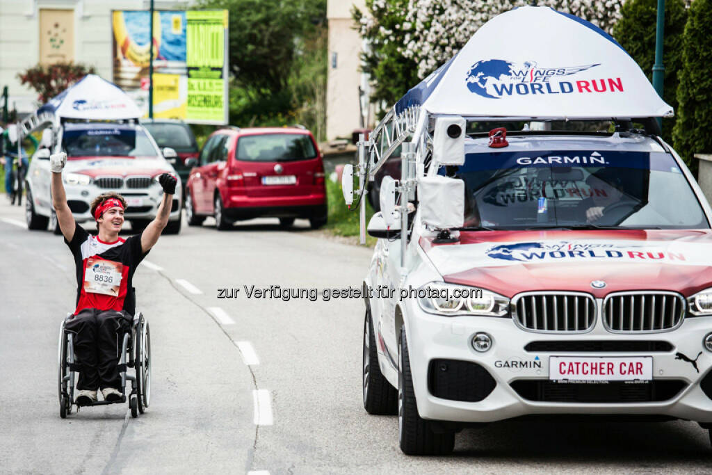 Participants perform at the Wings for Life World Run in St. Poelten, Austria on May, 3rd 2015. // Philipp Greindl for Wings for Life World Run //Please go to www.redbullcontentpool.com for further information. // , © © Red Bull Media House (04.05.2015) 