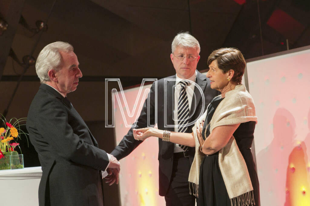 Rudolf Scholten (Aufsichtsratsvorsitzender Prisma Kreditversicherungs AG), Ralf Meurer (Vorstandsvorsitzender Euler Hermes), Bettina Selden (Vorstand Prisma Kreditversicherungs AG), © Martina Draper (25.02.2013) 