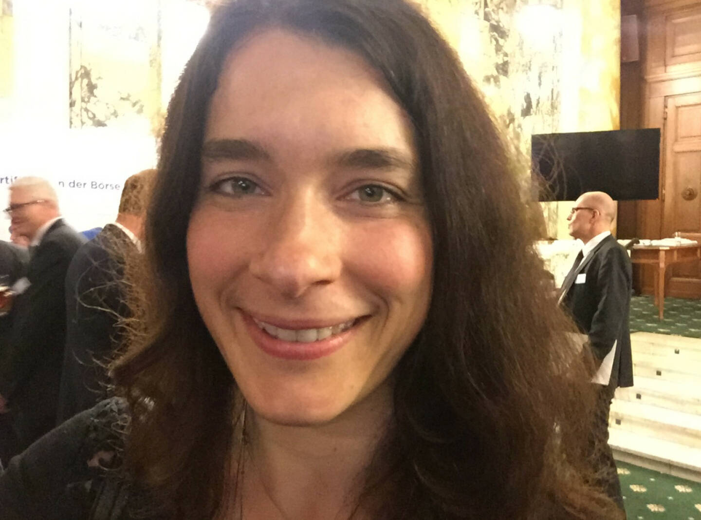 Selfie Ingrid Krawarik, WirtschaftsBlatt