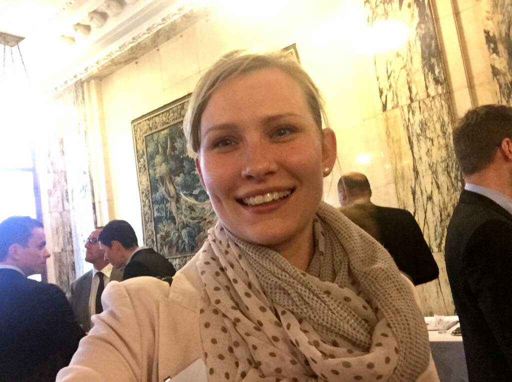 Selfie Anja Rhinow, Vbg. Landes- und Hypothekenbank (07.05.2015) 