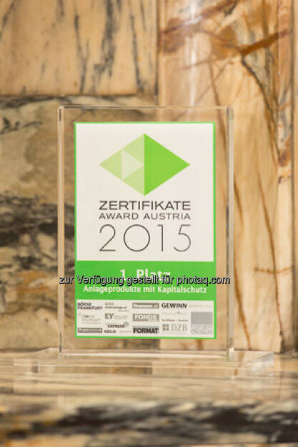 Zertifikate Award 2015 - Trophäe Kapitalschutz, © ViennaShots - professional photographers, Wolfgang Pecka (11.05.2015) 