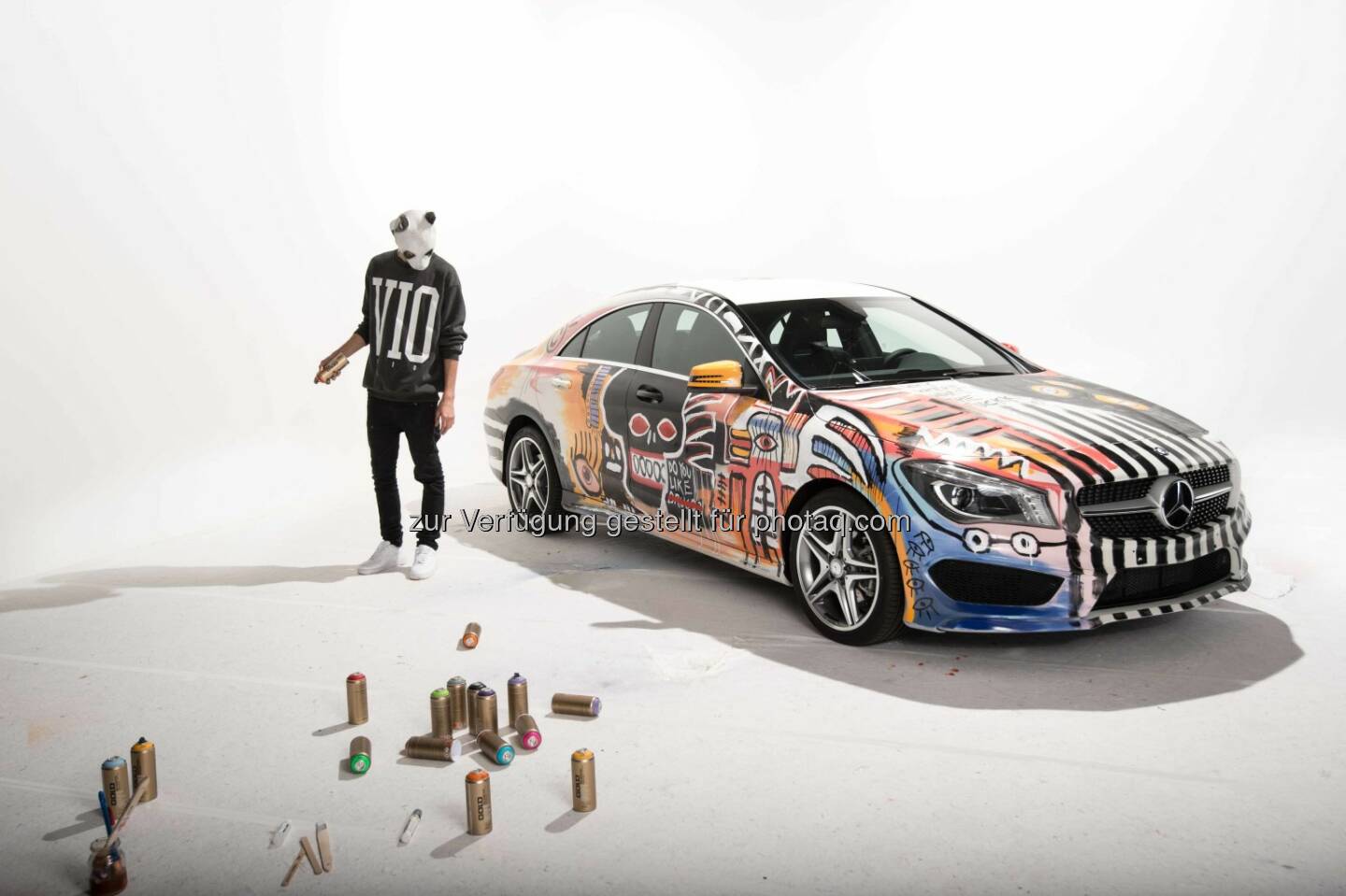Mercedes-Benz geht mit dem von Rapper CRO designten CLA StreetStyle auf Deutschlandtour: CLA StreetStyle designed by CRO
