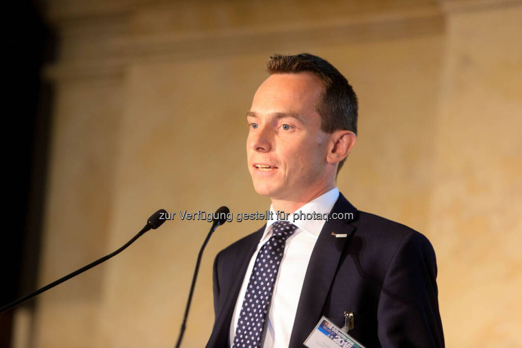 Grzegorz Sielewicz, Economist Coface Central Europe, präsentierte einen Überblick über die weltweiten Länderrisiken. , © Coface (21.05.2015) 