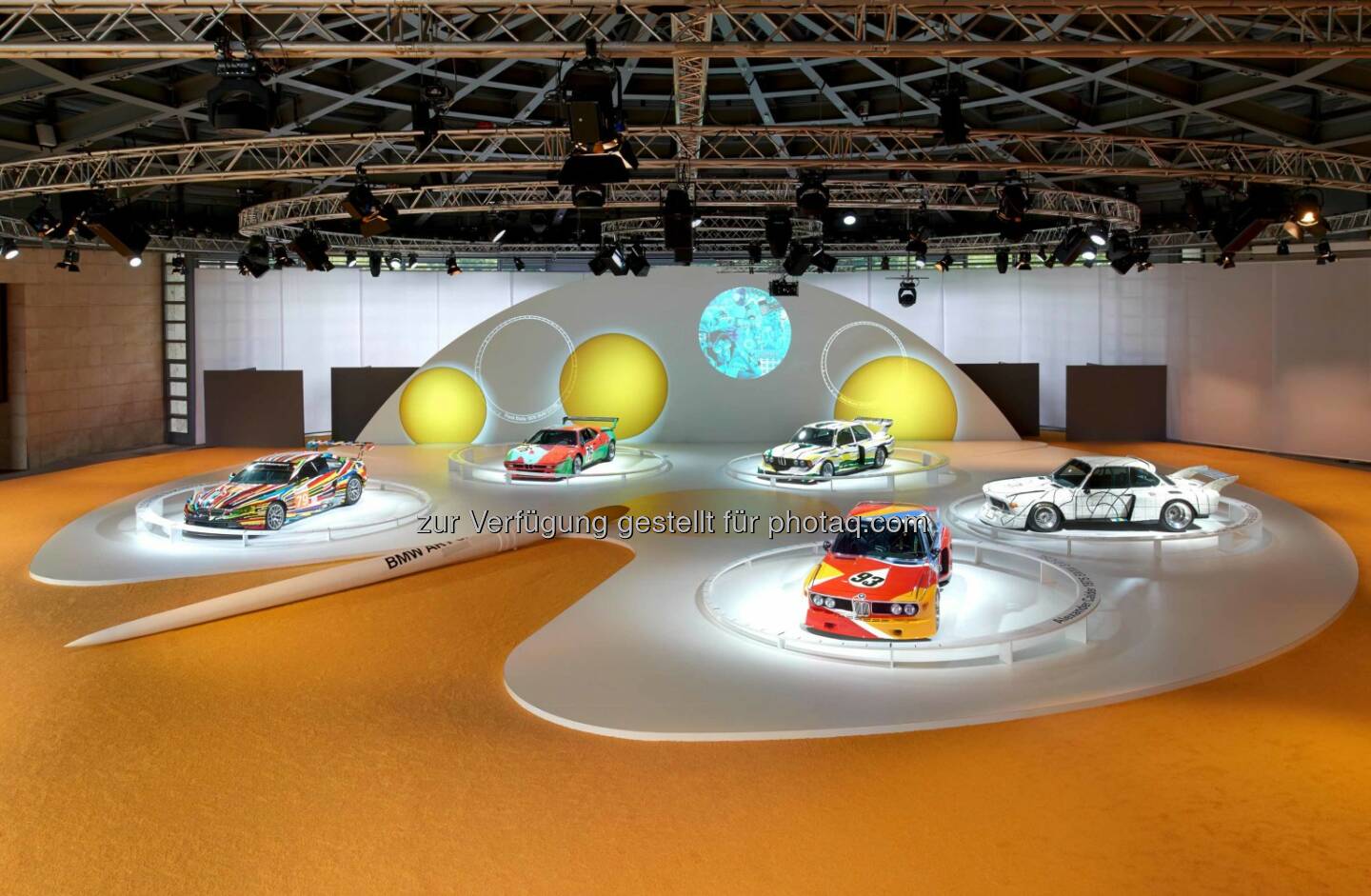 BMW feiert 40jähriges Jubiläum der BMW Art Cars. 2015 sind weltweite Präsentationen der „rollenden Skulpturen“ geplant. Die BMW Art Cars von Jeff Koons, Andy Warhol, Roy Lichtenstein, Frank Stella und Alexander Calder in der Sonderausstellung zu den BMW Art Cars am Concorso d'Eleganza-Wochenende. (c) BMW AG Foto: Christian Kain 