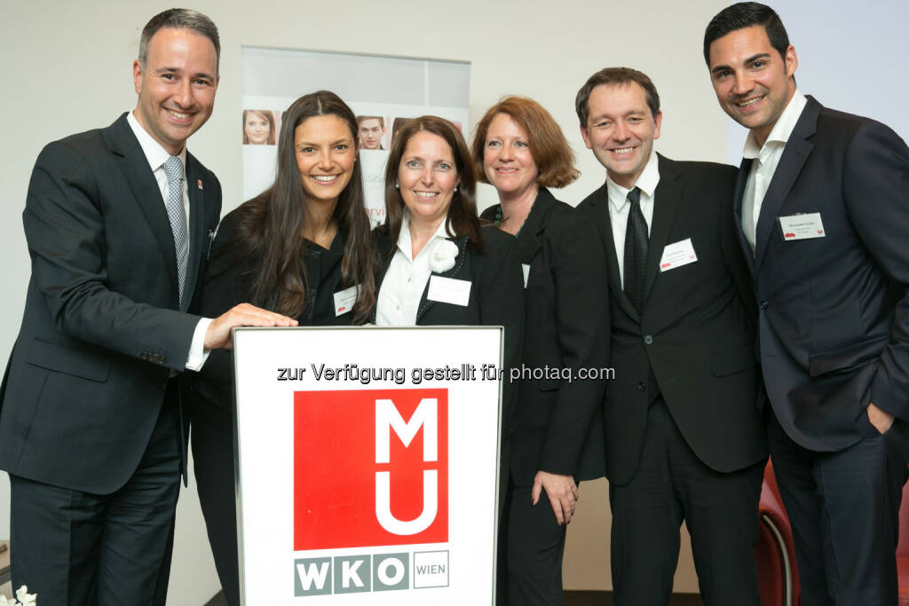 Hani El Sharkawi (Leiter Modul Career, Modul University Vienna), Ines Lochmann, (Personaldirektorin, Palais Hansen Kempinski Wien), Astrid Hradecky (Life Coach, empathia), Tanja Paar (der Standard), Ivo Ponocny (Associate Professor und Leiter der Abteilung “Angewandte Statistik und Wirtschaft” an der Modul University Vienna), Alexander Fuchs, (Banquet and Conference Executive, Grand Hotel Wien): Modul University Vienna: Kahlenberger Gespräche: Glücklich im Beruf: Kein Zufall!, © Aussender (28.05.2015) 