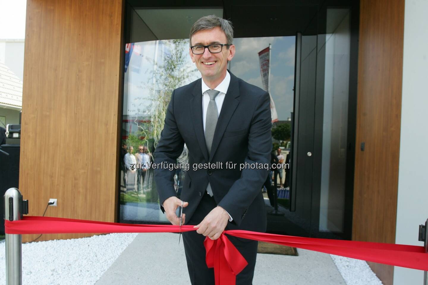 Marko Lukić bei der feierlichen Eröffnung des Lumar BlackLine-Musterhauses in der Blauen Lagune bei Wien: Accedo Austria GmbH: Premium-Fertighausbauer Lumar erobert Österreich, Accedo Austria GmbH/APA-Fotoservice/Hautzinger