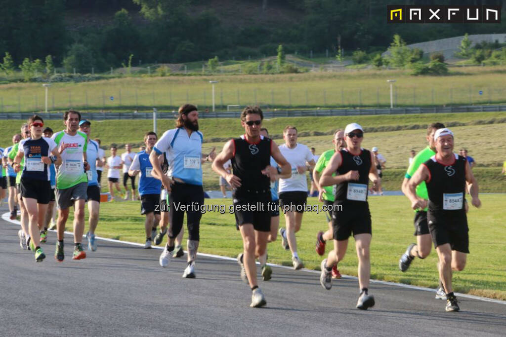 Sparkasse Businesslauf Spielberg, © MaxFun Sports (04.06.2015) 