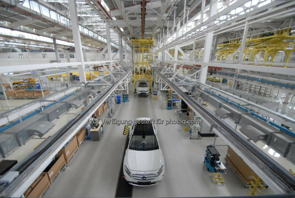 Kompaktwagenproduktion im Mercedes-Benz Werk Pune, Indien: Erster Mercedes-Benz GLA läuft in Indien vom Band, (C) Mercedes
, © Aussendung (11.06.2015) 