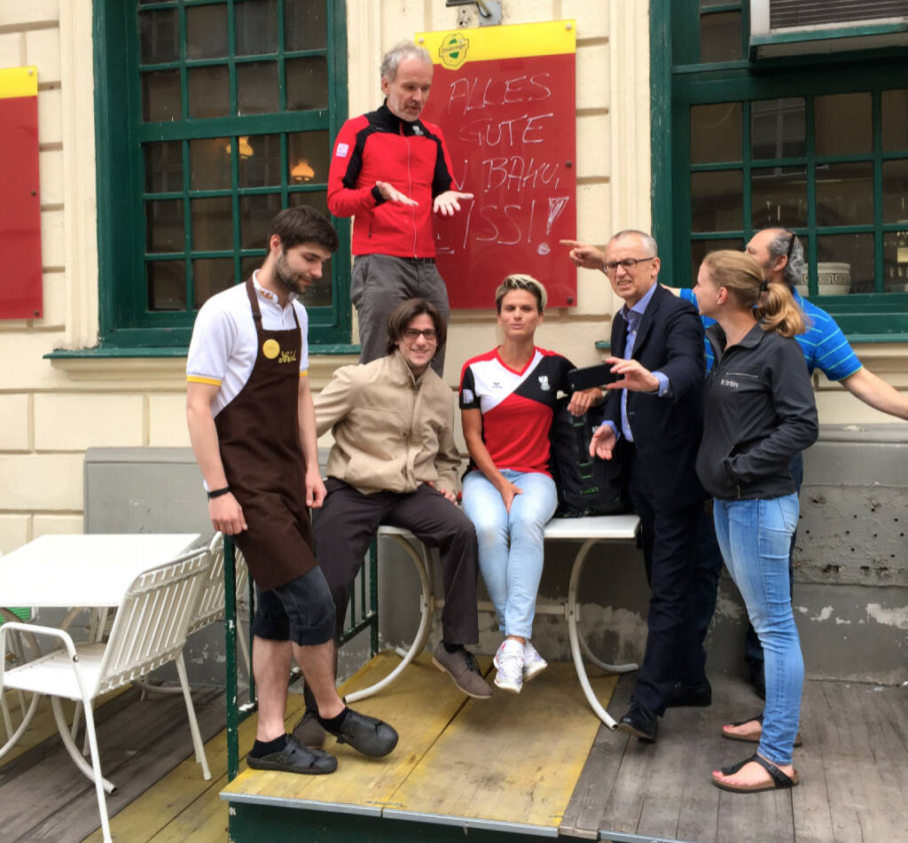 Philipp (vom Ströck), Lukas Jersabek (SPÖ Alsergrund), Christian Drastil (Runplugged), Elisabeth Niedereder (Tristyle), Peter Sitte (com_unit), Lisa-Marie Köhler (Motiwirtin), Hakim Hadi (Pizzeria Valentino) (17.06.2015) 