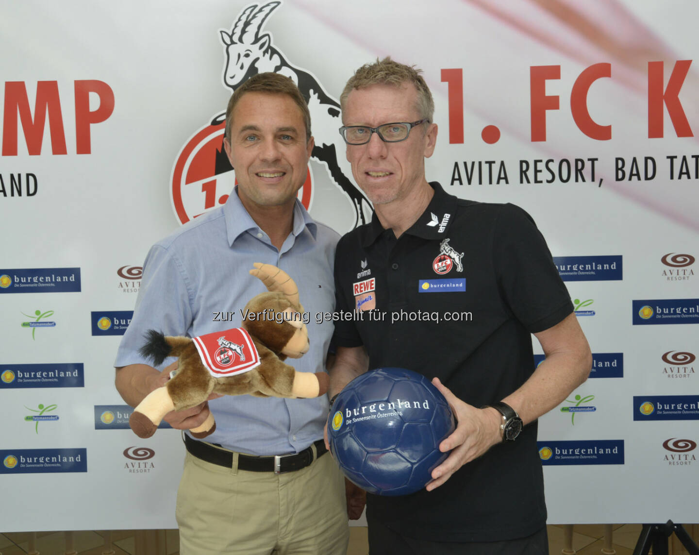 Burgenland Tourismus-Direktor Mario Baier und Erfolgstrainer Peter Stöger beim Sommertrainingscamp des 1. FC Köln 2014 in Bad Tatzmannsdorf (C) Avita Ressort