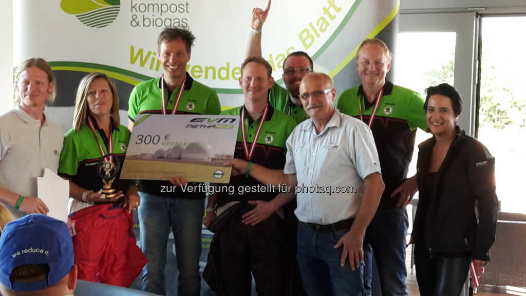 Thomas Sykora, Bgm. Engelbert Kenyeri, GF Bernhard Stürmer (Akbö): Arge Kompost & Biogas Österreich: Biomethan-GoKart-Rennen in Rechnitz war ein Riesenspektakel mit sehr viel Spaß. (C) Akbö, © Aussender (19.06.2015) 